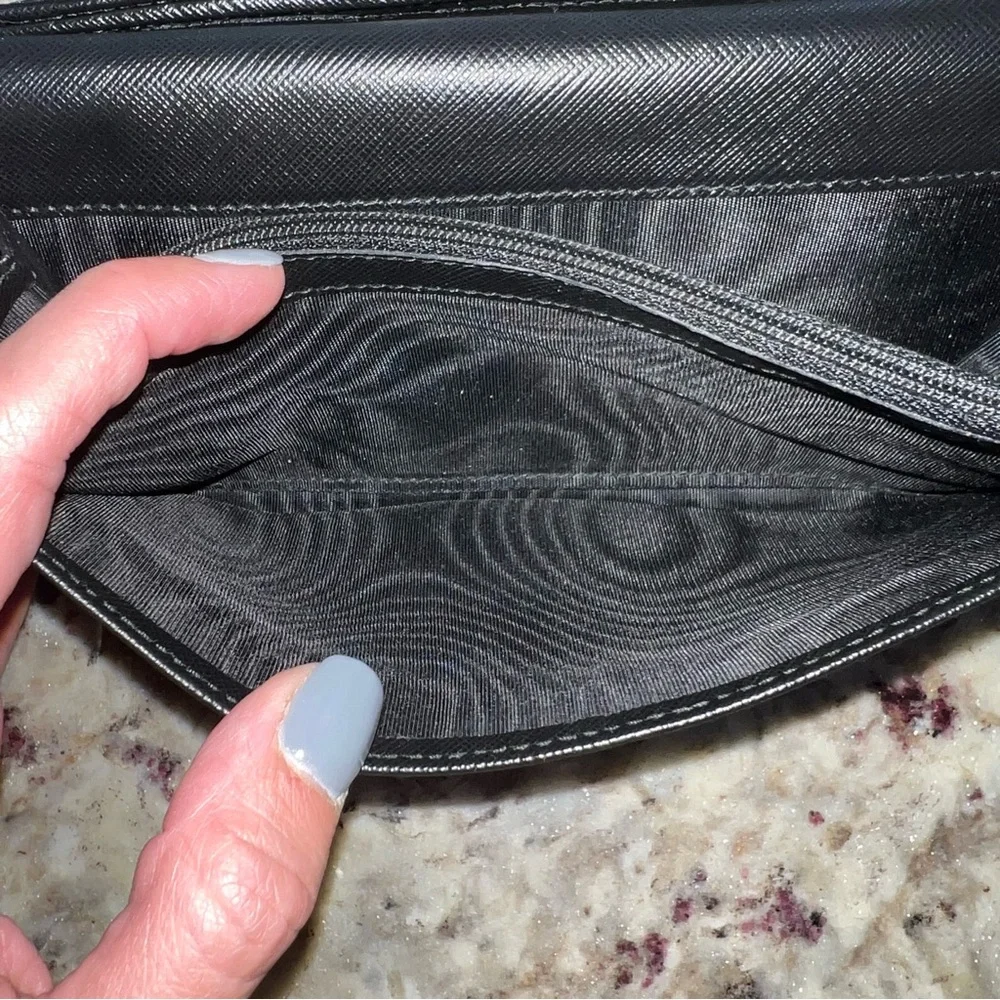 Salvatore Ferragamo Long Wallet - Picture 8 of 12